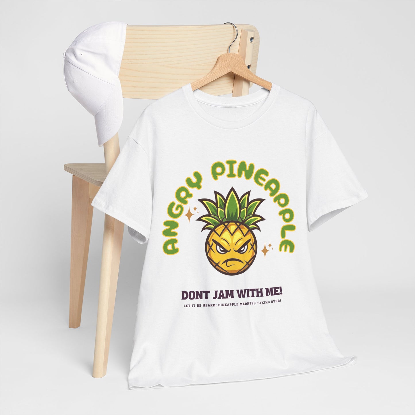 Ananas - Pineapple + Caption, Unisex-T-Shirt aus schwerer Baumwolle